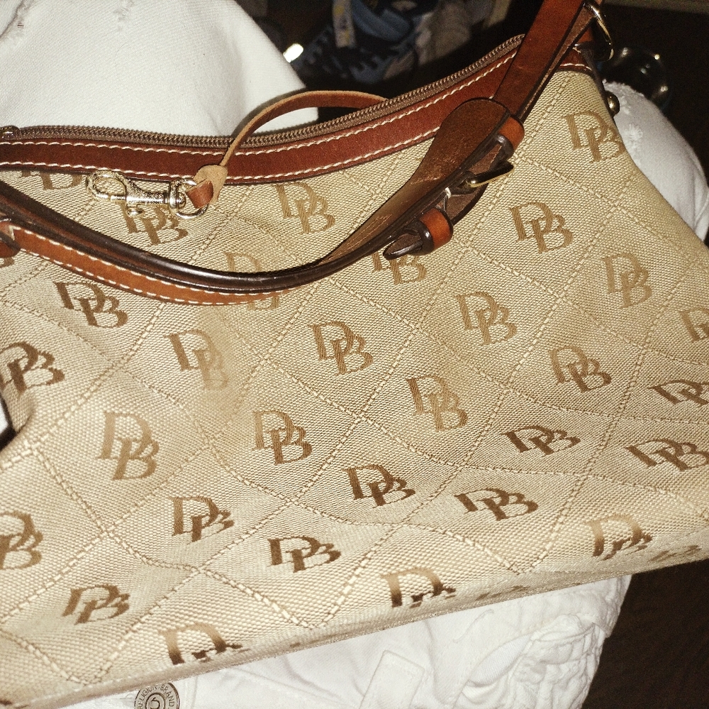 Designer purse Dooney & bourke crossbody handbag